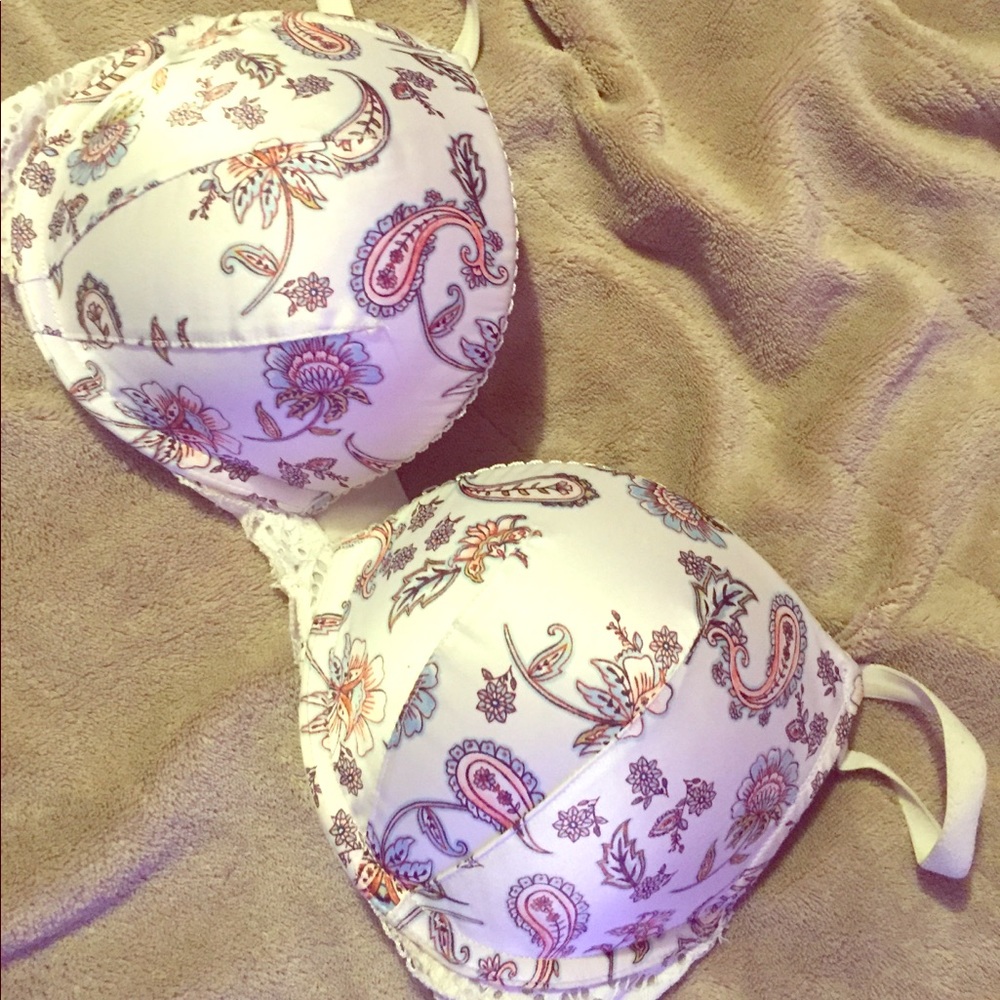 Vs bra